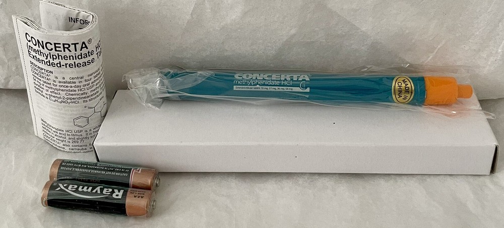 VTG CONCERTA PHARMA DRUG REP LOGO ADVERTISING DOCTOR’S EXAM LIGHT PENLIGHT NEW