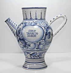 Italian Majolica Apothecary jar, Sirup Tamarin Dorum