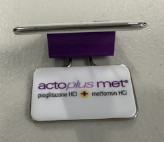 ACTOS Pioglitazone HCI Pharmaceutical Advertisement Paper 1/2” Binder Clip
