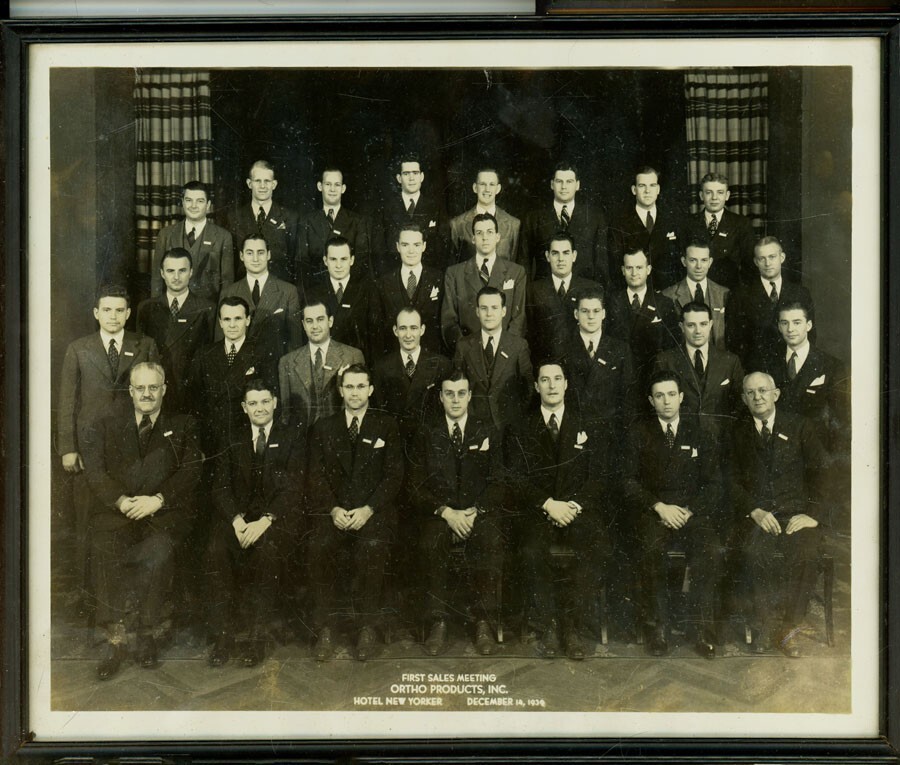 VINTAGE ORIGINAL 1939 ORTHO PHARMACUTICAL CO. FIRST SALES MEETING FRAMED PHOTO