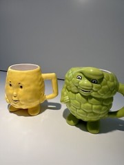 Actors Pharmaceutical Promotional Triglyceride & HDL Ceramic Mugs Green/Yellow