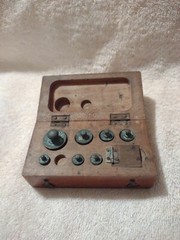 Antique Weight Set for Lab or Apothecary – Vintage Measuring tools