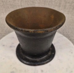 Vintage Cast Iron Mortar Grinding Bowl Apothecary Druggist Chemist Herbs