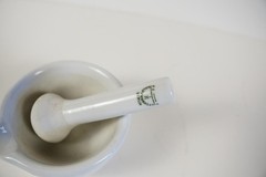 Antique Haldenwanger Small Porcelain 2.5″ Mortar and Pestle Berlin Apothecary