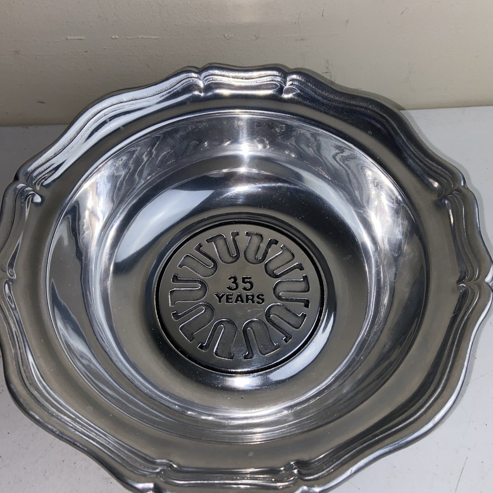 The Upjohn Company 35 Year Pewter Service Award Engraved Bowl 11”x3.5”