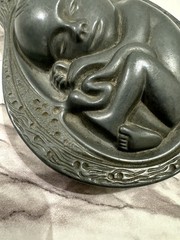 VINTAGE MEDICAL PHARMACEUTICAL PARKE-DAVIS FETAL PEWTER PAPERWEIGHT CA. 1950’s