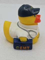 Pharmaceutical Healthcare Promotional Novelty Vinyl Yellow Ducks Lot Of 4 RARE