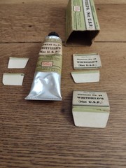 VINTAGE ELI LILLY PHARMACEUTICAL WHITFIELDS OINTMENT NO 56 BOX AND TUBE