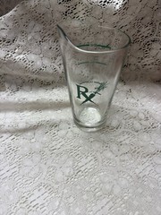 Vtg Beaker Glass Pharmacy Measurement Apothecary RX Science Lab
