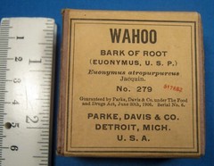 VINTAGE PARKE-DAVIS WAHOO PAPER PACKAGE FREE SHIPPING CC