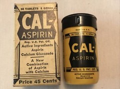 CAL ASPIRIN VINTAGE FULL TUBE IN ORIGINAL BOX, STERLING PRODUCTS, WHEELING