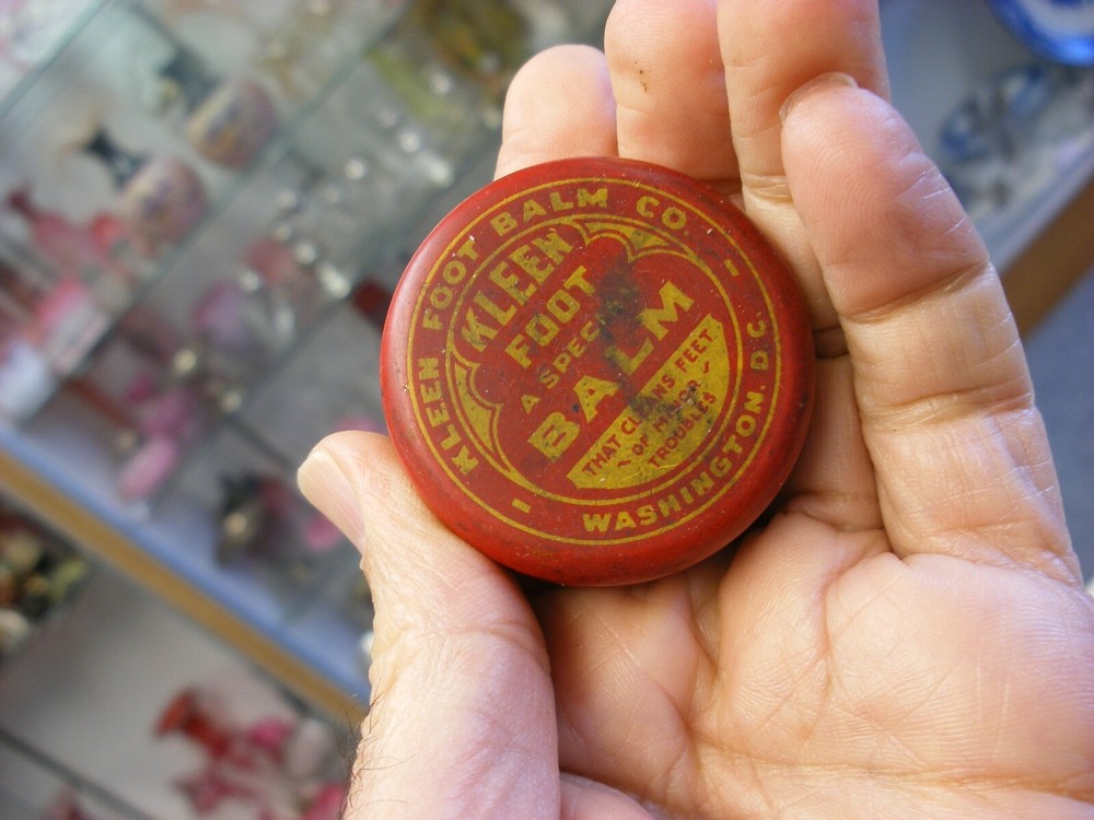 Antique Vtg Medical Dental Pharmacy – Kleen Foot Balm Tin
