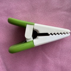 Avandia Drug Magnetic Clip Pharmaceutical Rep Promo Advertising Hard To Find