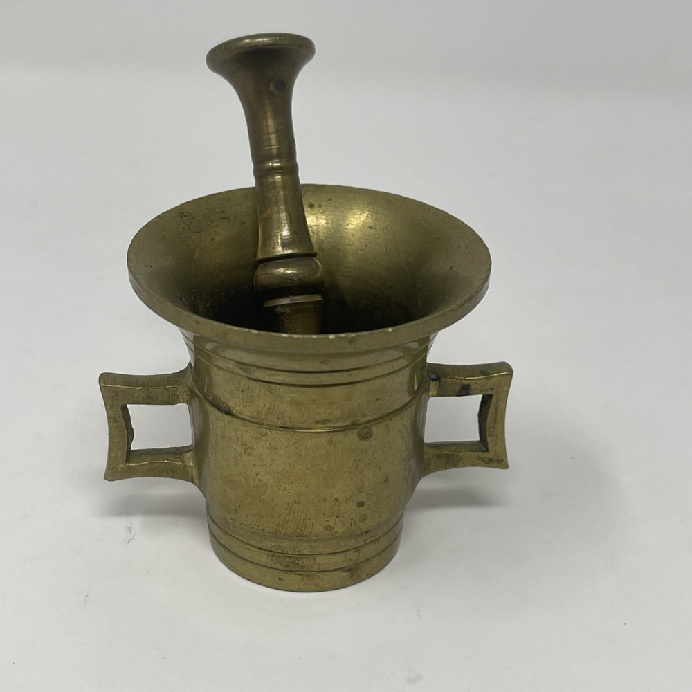 VTG SMALL BRASS MORTAR AND PESTLE WITH HANDLES