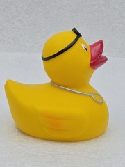 Pharmaceutical Healthcare Promotional Novelty Vinyl Yellow Ducks Lot Of 4 RARE