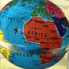 Vintage Zantac Glaxo Roche Pharmaceutical Acrylic Globe Paperweight 2” Square
