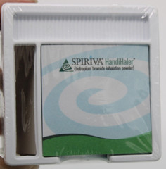 Pfizer 2006 Desk Sticky Note Pad Holder Pharm Rep Swag Spiriva HandiHaler SEALED