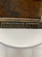 Brass Secundum Artem 1976 Plaque Paperweight With Decorative „R“ Design