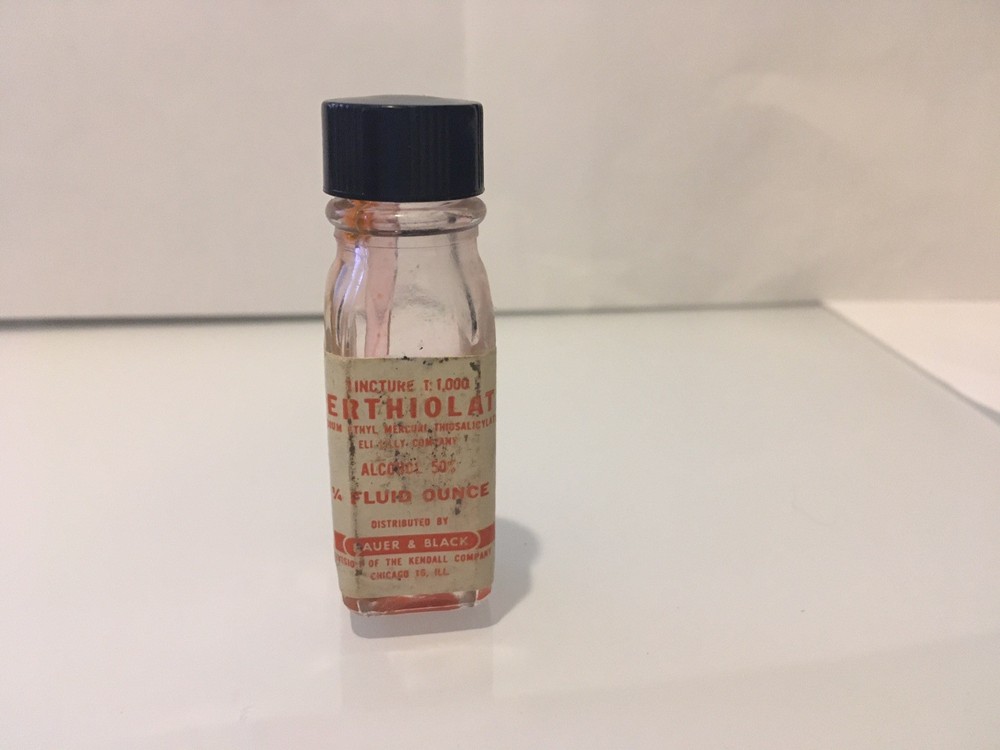 Vintage 1950s Glass Pharmaceutical Bottle BAUER & BLACK Merthiolate ANTISEPTIC