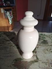 Vintage Gum Arab Lilly Ceramic Apothecary Jar Medical Pharmacy with Lid