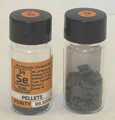 Selenium Pure Pellets 99.999% 10 Grams in Labeled Periodic Element Bottle