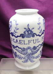 VINTAGE LILLY DRUG BLUE WHITE CERAMIC PHARMACY APOTHECARY JAR VASE U:CAELFUL:FO