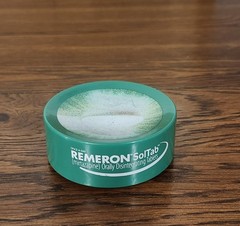 Rare Remeron Soltab Pharmaceutical Magnetic Paper Clip Holder Promo Green READ