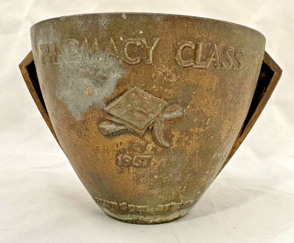 Pharmacy Class 1967 A.D. RX SECUNDUM ARTEM MORTAR PESTLE APOTHECARY Metal Brass
