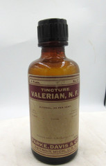 BW – 1940’s Parke, Davis & Co Detroit Mich Valerian 5 1/4″ Amber Medicine bottle