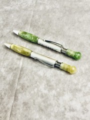CELEBREX PHARMACEUTICAL REP PEN MARBLED BARREL YELLOW GREEN CHROME CLIP LOT OF 2