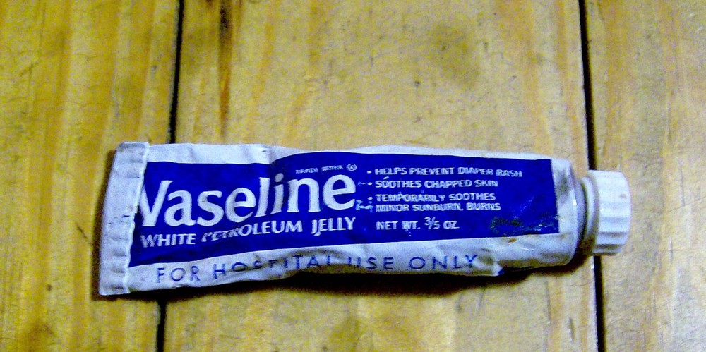 RARE vintage 1950s VASELINE Petroleum Jelly pharmaceutical TUBE NOT JAR Ponds