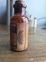 Antique Parke Davis Adrenalin Inhalant Amber Glass Apothecary Medicine Bottle