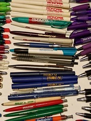 Pharmacy Drug Rep Advertising Mixed Pen Lot of 108 Instant Desk Drawer Full