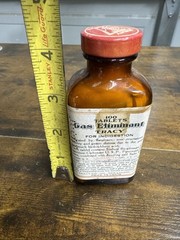 TRACY GAS ELIMINANT TABLETS Expired Obsolete VINTAGE Collectible MEDICINE BOTTLE