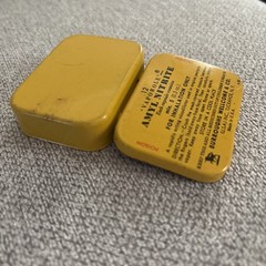 Vintage Yellow Tin Amyl Nitrite Box Medicine Burroughs Wellcome