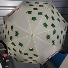 Augmentin Pharmaceutical Advertising Umbrella Frogs
