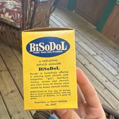 Vintage BiSoDoL Powder Antacid 2 oz Box Whitehall Pharmacal Canada Toronto