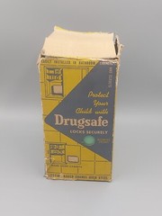 Vintage Seafoam Green MCM locking DrugSafe Apothecary Drug Store Pharmacy NOS