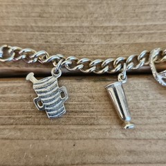 Pharmaceutical~Pharmacist Brass Gold Tone Bracelet~with 7 Charms