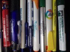 (40) Vintage Random Advertising Pens Healthcare Hospitals Plastic & Metal Lot 77