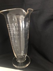 Antique 1900s Whitall Tatum Co Apothecary Glass Footed Beaker – Etched / 16oz