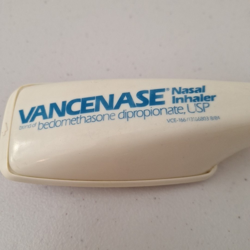 RARE Vintage Pharmaceutical Rep Collectible VANCENASE Nasal Inhaler Lint Roller