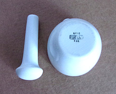 Vintage Perfect Porcelain Pestle and Mortar 611 B – 1 Ounce