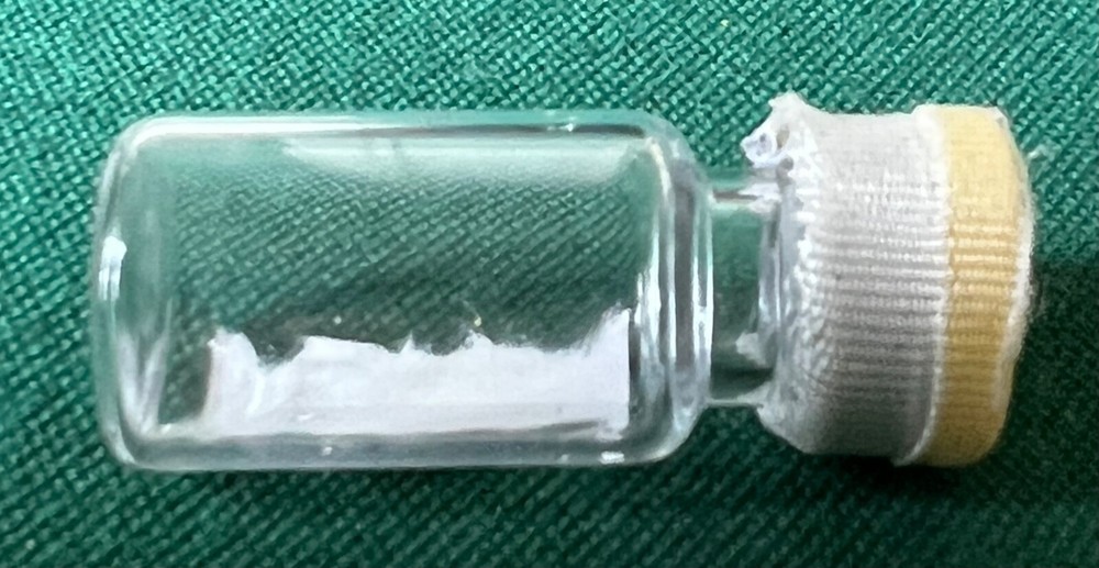 vtg empty clear vial for display #2