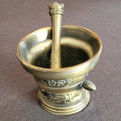 Mortar & Pestle RAK1 Richard Klein Bronze – Dated 1787 R.A.K 1 Coricidin Pestle