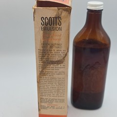 Vintage 1950’s SCOTT’S EMULSION BOTTLE w/ Contents Harold Ritchie, CLIFTON NJ
