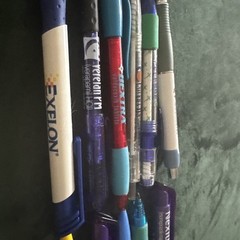 B38 Vintage pharmaceutical drug rep pens a lot of 11