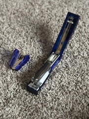Biaxin XL & Zoloft Blue Stapler And Staple Puller Set Medicine Advertisement
