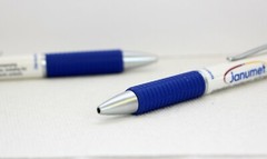 Pharmaceutical Drug Rep Collectible Pens 4 Plastic Janumet Blue on White NEW