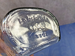 Lot of 2 Vintage Label-Rite 32 oz Glass Bottles Caps Pharmacy Graduated Embossed